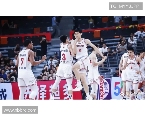 捷克与澳大利亚首发阵容揭秘双方球员状态分析与比赛前瞻